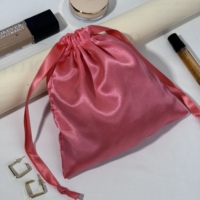 Sacs à cordon en satin de luxe écologiques avec logo personnalisé, impression sérigraphique, pour perruques, cheveux, cadeaux promotionnels, emballage de bijoux