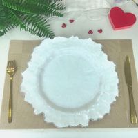 Assiettes rondes de luxe en plastique style nordique pour banquets de mariage, restaurants occidentaux, design sirène blanc nacré motif récif