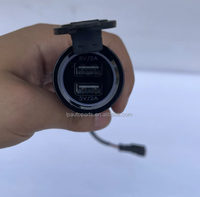 Original de haute qualité nouveau Zhongtong New Energy Bus pièces chargeur USB tête de prise en plastique et en métal