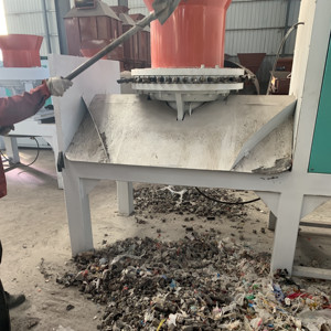 Presse à briquettes de biomasse en forme de cube, machine à briquettes de paille de riz et de fumier animal, extrudeuse de granulés de fibres de palmier et de déchets plastiques - Product Image 4