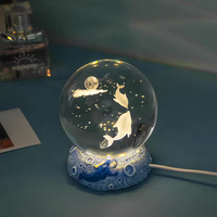Veilleuse moderne en boule de cristal 3D avec LED à changement de couleur, design animaux marins, base en résine, à brancher, petit modèle, CRI élevé 80