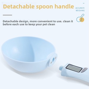 Cuillère à nourriture pour chien à motif solide Cuillère à peser électronique pour animaux de compagnie écologique Alimenté par batterie Bol en plastique Caractéristique automatique - Product Image 4