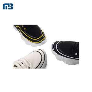 Moda personalizada negro blanco superior hombre cómodo calzado casual zapatillas de deporte en stock - Product Image 5