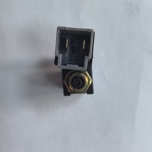 Interruptor de luz de freno Nissan 25320-75A0E para Nissan Opel Subaru Ford, pieza de repuesto de hierro chapado en zinc - Product Image 3