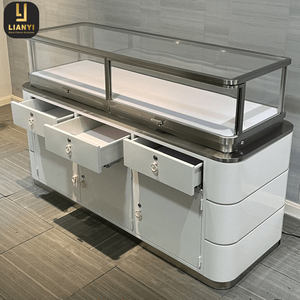 Expositores de góndola de escaparate de joyería de tira de LED curvada de gama alta para uso de vitrina en sala de exposición - Product Image 1