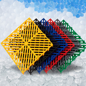 Dalles de sol de garage intérieures modernes amovibles et emboîtables pour lavage de voitures, système de revêtement de sol en plastique antidérapant et résistant à l'eau - Product Image 3