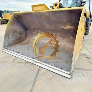 Chargeuse frontale Caterpillar <span class=keywords><strong>CAT</strong></span> <span class=keywords><strong>962M</strong></span> d'occasion à haute productivité avec moteur et pompe, modèle 2020, capacité de charge nominale de 9 tonnes - Product Image 6