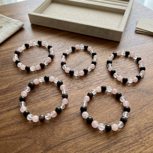 Bracelet artisanal en quartz rose, onyx noir et quartz clair, perles en forme de cercle, pierres semi-précieuses, bijoux artisanaux, Thanksgiving - Product Image 1