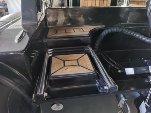 Bateau à côtes en V profond en fibre de verre noir CE avec moteur Remorque française ORCA HYPALON yacht de luxe RIB 580 pour la pêche - Product Image 6