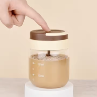 Tasse de voyage électrique à agitation automatique 300ml pour café, matcha, chocolat en poudre de cacao avec agitation automatique.