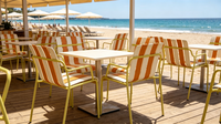 Chaise à lattes en PP à cadre en fer, à rayures et blocs de couleur, imperméable, pour extérieur, patio, café, restaurant, terrasse, cour, parc