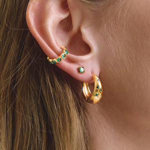 <span class=keywords><strong>Pendientes</strong></span> ERESI Impermeables, Chapados en Oro de 18K PVD, con Diseño de <span class=keywords><strong>Estrella</strong></span> y Circonitas, Aros de Acero Inoxidable 316L, Joyería Moderna al por Mayor - Product Image 2