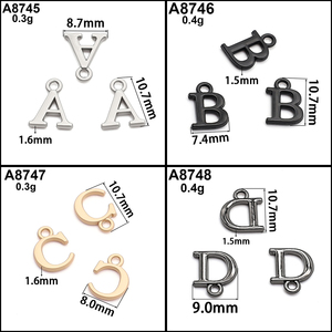 Ciondolo Personalizzabile in Lega di Zinco con 26 Lettere dell'Alfabeto, Superficie Liscia Multicolore per Accessori Fai-da-Te per Abbigliamento e Borse - Product Image 2