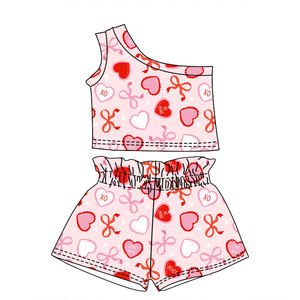 طقم ملابس للفتيات الصغيرات مكون من قطعتين: توب قصير بكتف واحد وشورت بخصر مكشكش، تصميم مخصص رائج - Product Image 4