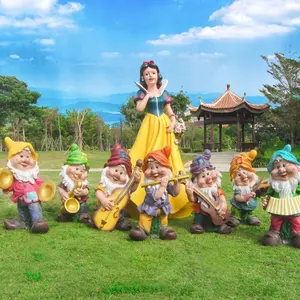 आउटडोर सजावट शीसे रेशा कार्टून चरित्र राजकुमारी बर्फ और सात Dwarfs मूर्तिकला उद्यान मूर्तियों सजावट
