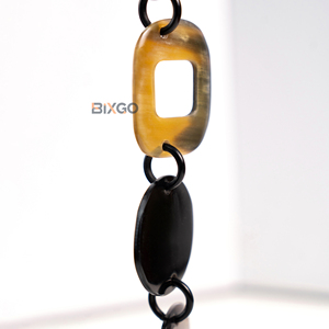 Collar BIXGO Unisex de Moda con Cadena de Eslabones Mixtos Cuadrados y Redondos de Cuerno de Búfalo Natural con Textura de Mármol, Agradable al Tacto - Product Image 5