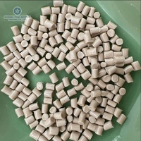 Granulés de plastique PEEK de qualité industrielle, résistance à l'usure élevée, résine polymère en granulés