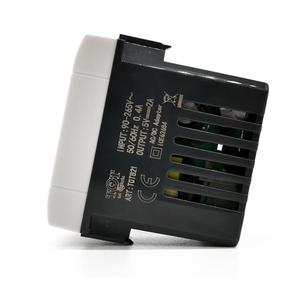 Chargeur mural double USB 5V 2A blanc pour appareils mobiles - Product Image 2