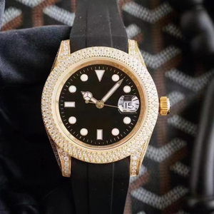 Reloj Deportivo Premium Totalmente Dorado con Microincrustaciones de Diamantes, Esfera Negra Clásica, Reloj de Buceo Automático con Función de Calendario - Product Image 1