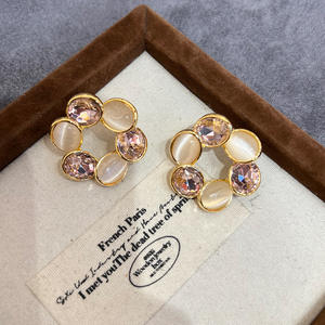 Pendientes de acero inoxidable con forma de flor de ópalo Simple para mujer, diseño geométrico exquisito, moda de moda para regalos de fiesta - Product Image 1