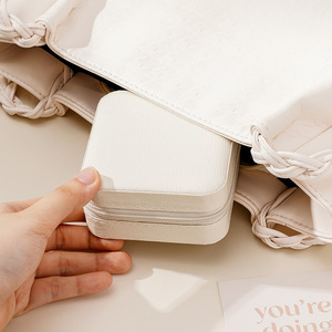 Luxueuse Boîte à Bijoux de Voyage en Similicuir PU Portable Simple, Organisateur de Rangement Promotionnel pour Boucles d'Oreilles et Clous d'Oreilles - Product Image 4