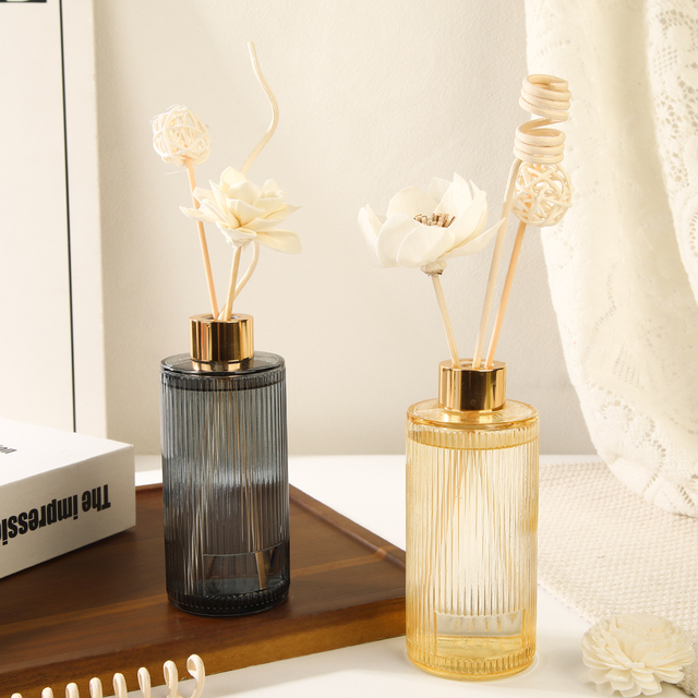 Retro Luxury Reed Diffuser with Rattan Sticks Home Fragrance Gift for Housewarming Holiday
