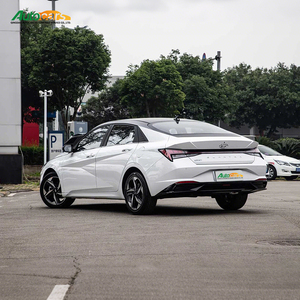 Hyundai Elantra 2021, berline 4 portes très vendue, intérieur foncé, 1.5L CVT LUX, conduite à gauche, automatique, pour adultes - Product Image 3