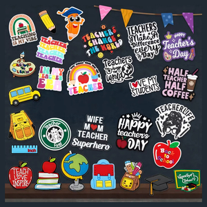 2025 recién llegados diseñador University College Back to School zapatos encantos feliz Día del maestro decoración para zapatos zapatillas a granel - Product Image 1