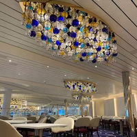 Lustre en cristal de forme personnalisée Hauteur réglable Design moderne Lobby d'hôtel Département des ventes Sable Table Art Lampe Ingénierie