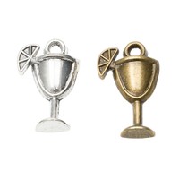 Pendentif en alliage de zinc en forme de coupe de verre à cocktail et de tranche de citron, finition argent antique et bronze, pour bracelet de cheville pour soirée entre filles