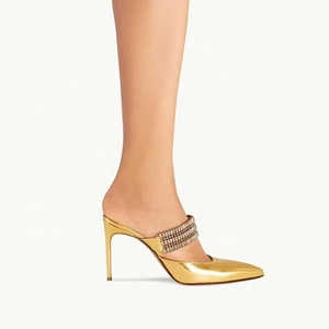 Sandalias de tacón alto tipo mule para mujer, con diamantes dorados brillantes, de charol, para verano, para exterior, con tacón de aguja, con logotipo personalizado, tipo pantuflas de vestir - Product Image 6