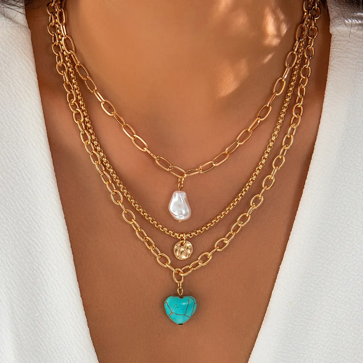 2024 Nieuwe Collectie Mode-Sieraden Europese Barokke Parelketting Dames Vintage Turquoise Love Heart Boho Ketting (Kn5394)