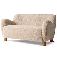 Ensemble de canapés et fauteuils classiques de luxe en tissu pour salon, avec coussins de dossier capitonnés, mobilier d'intérieur en peau de mouton, structure en bois pour villa