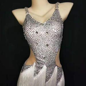 Abito Moderno con Frange di Cristallo e Strass, Senza Maniche, con Spalline Sottili, Personalizzabile per Feste, Costume da Ballo Latino - Product Image 3
