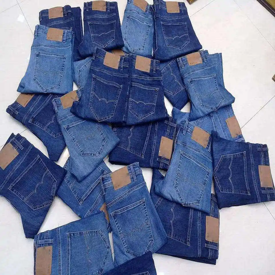 Jeans pria baru inventori dengan celana ketat kaki lurus gaya dikirim acak