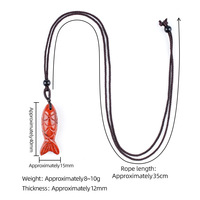 Collier avec pendentif en agate sculpté à la main en forme de petit poisson de 40 mm avec cordon tressé réglable