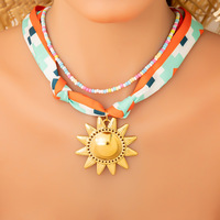 Eté Trendy Style Boho Collier écharpe en soie plaqué or Pendentif Lune Collier Charm avec chaîne à maillons en acier inoxydable Ne se décolore pas