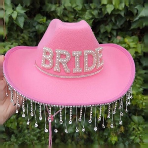 Chapeau de cowboy pour mariée avec franges en strass, décorations pour enterrement de vie de jeune fille (EVJF) sur le thème western et accessoires pour le dernier rodéo de Nashville - Product Image 1