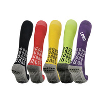 Chaussettes de football OEM respirantes et tricotées à haute compression pour genoux Chaussettes antidérapantes personnalisables pour enfants et adultes Chaussettes de football