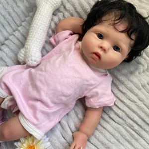 Muñeca Bebé Reborn <span class=keywords><strong>de</strong></span> Silicona, Regordeta y Adorable, con Manos Negras Injertadas, 18 Pulgadas, 46 cm, Muñeca Bebé <span class=keywords><strong>de</strong></span> Silicona que Brinda Comodidad Emocional - Product Image 2