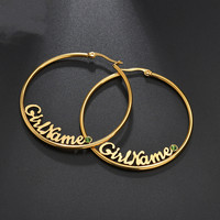 Vente en gros de bijoux personnalisés pour femmes Boucles d'oreilles Huggies avec nom et lettre Boucles d'oreilles élégantes en plaqué or 18 carats avec texte en zircon et cercle