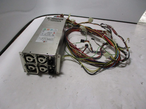 Módulo de Fuente de Alimentación Redundante de 460W 1U R2W-6460P-R con Intercambio en Caliente para Servidores y Chasis de Computadoras Industriales - Product Image 2