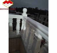 Moderne brillant Guangxi blanc marbre résistant à l'eau main courante colonne escaliers balcon décorations pour la maison à la main