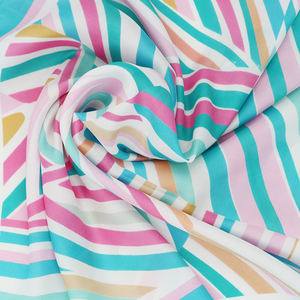 Bandana en Chiffon de Haute Qualité, Impression Double Face, 55*55cm, Design Personnalisé, Écharpes Multicolores Brillantes pour Femmes - Product Image 4