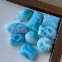 Larimar Dominicain Naturel Poire Larimar Cabochon et perles rectangulaires larimar