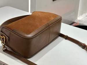 2026 नई लक्जरी असली चमड़े के हैंडबैग विंटेज फैशन महिलाओं के कंधे पर बड़ी क्षमता वाला क्रॉसबॉडी बैग बैग - Product Image 5