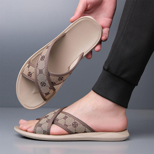 High Quality Women's Beach Slippers Customization Logo Light <b>Weight</b> Men's slippers Fashionable outdoor Slides Slippers men - Product Image 4