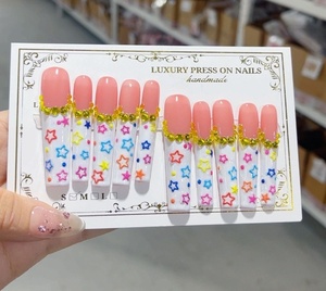 Ms.Miemie 10 <span class=keywords><strong>Uñas</strong></span> Postizas Hechas a Mano de Alta Gama, Blancas, Cuadradas, Largas, con Diseño de Ojo de Gato, Danza del <span class=keywords><strong>León</strong></span> y Lazo, para Aplicación en Dedos, <span class=keywords><strong>Uñas</strong></span> al por Mayor - Product Image 5