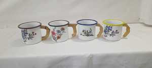 <b>Enamel</b> Camping <b>Mug</b> Set White With Wooden Handle Solid Color Rim Heat Resistant for Outdoor Use - Product Image 2