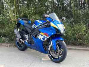 ซูซูกิ GSX600 600 ซีซี เครื่องยนต์ 4 สูบเรียง ความเร็วรอบสูง มอเตอร์ไซค์สปอร์ตมือสอง ใช้แก๊สโซลีน รถจักรยานยนต์สปอร์ตสำหรับแข่ง - Product Image 1